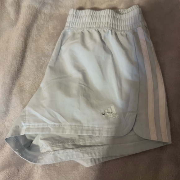 Shorts - Picture 2 of 3